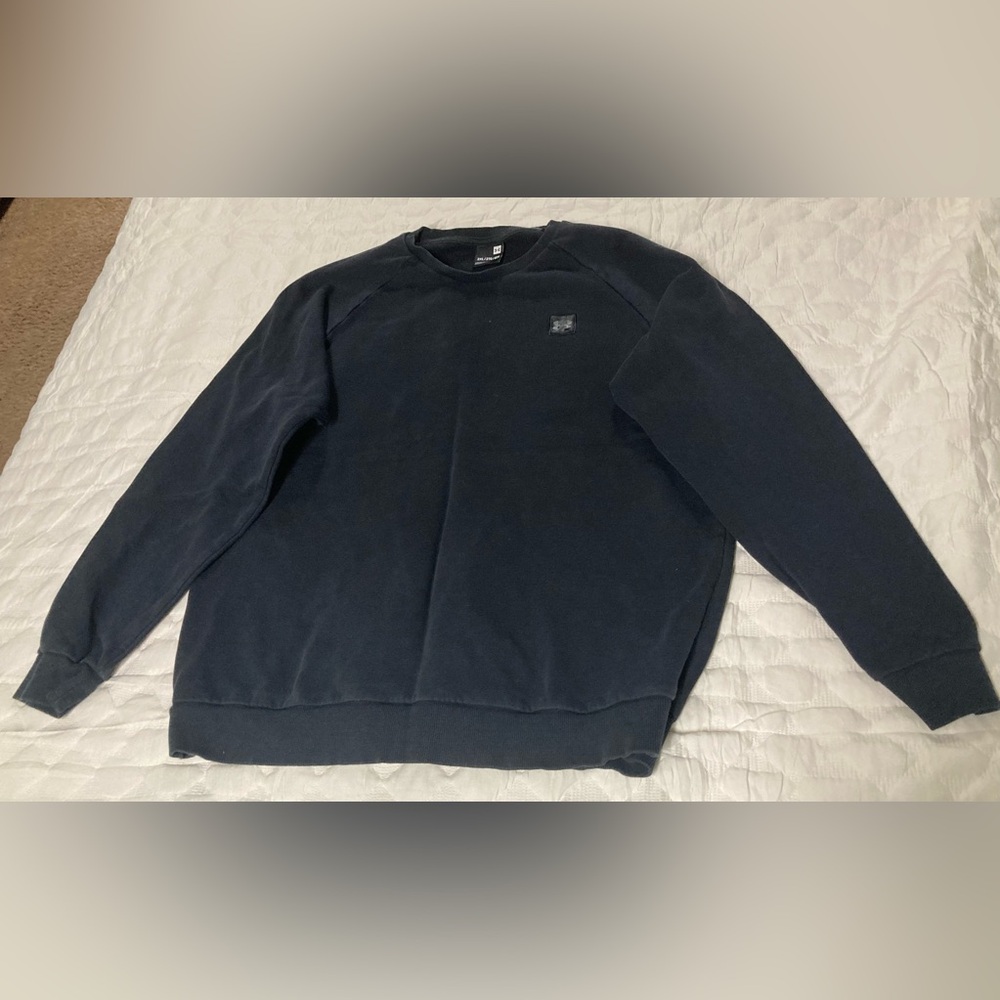Under Armour Men's Dark Gray Sweater